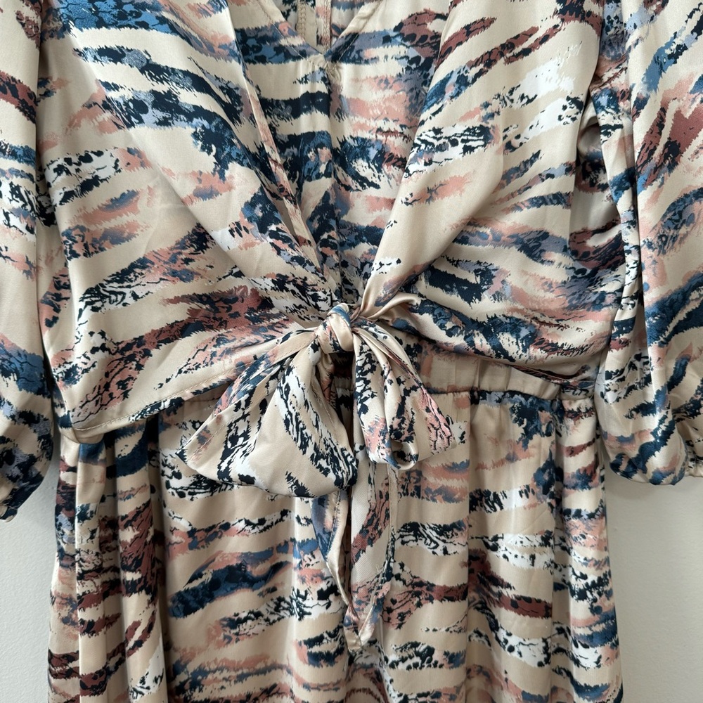Superfoxx Tie Front Animal Print V-Neck Satin Midi Dress Medium - Picture 4 of 13